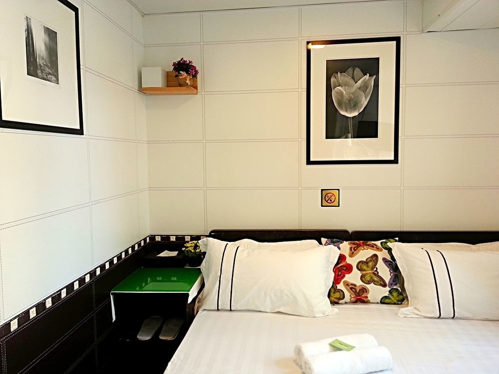 Happy Bee Hostel Гонконг Екстер'єр фото